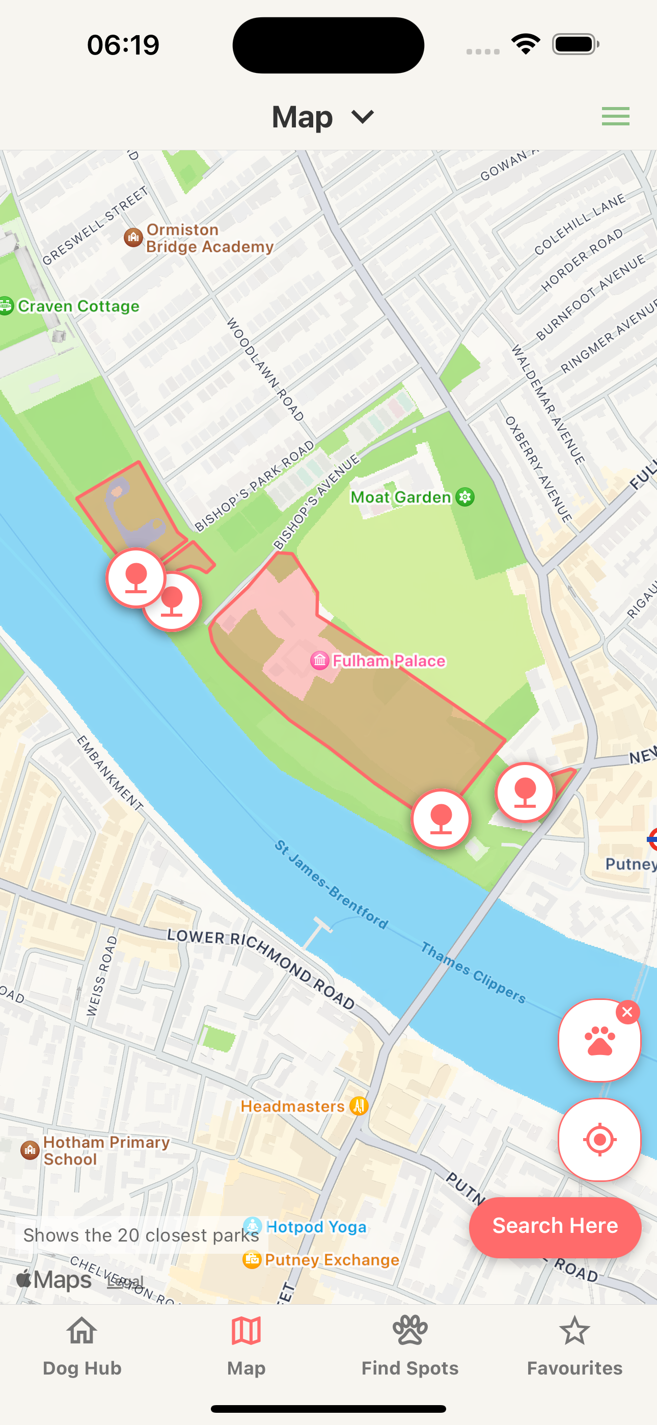 WholetmyDogout app screenshot showing Fulham Palace area with red markers